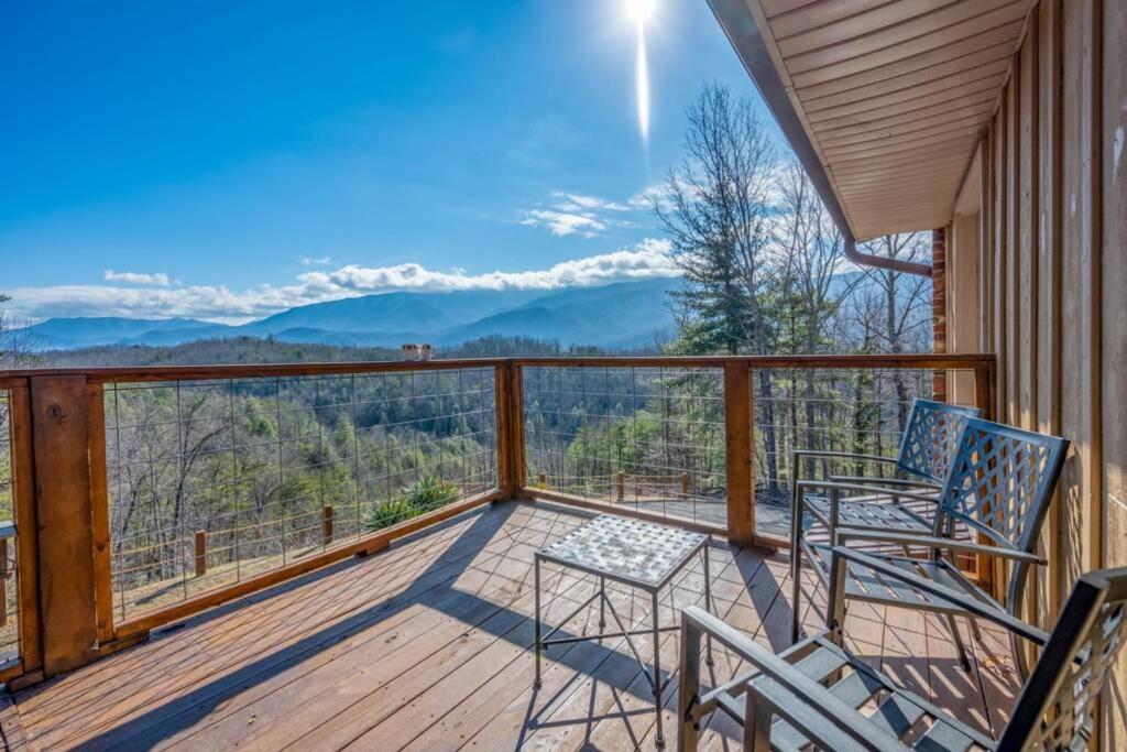Happy Trails - Cobbly Nob Resort Home Gatlinburg Zewnętrze zdjęcie